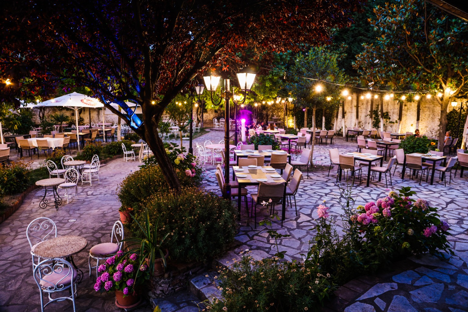 The garden courtyard at Oborri Shkodran